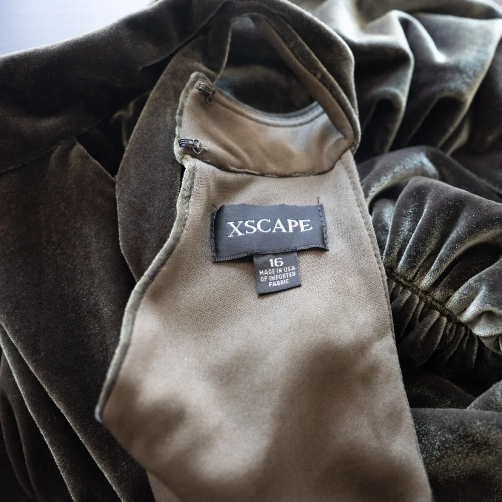 XSCAPE Evenings - “Grace” Velvet Mock Neck‎ Gown
